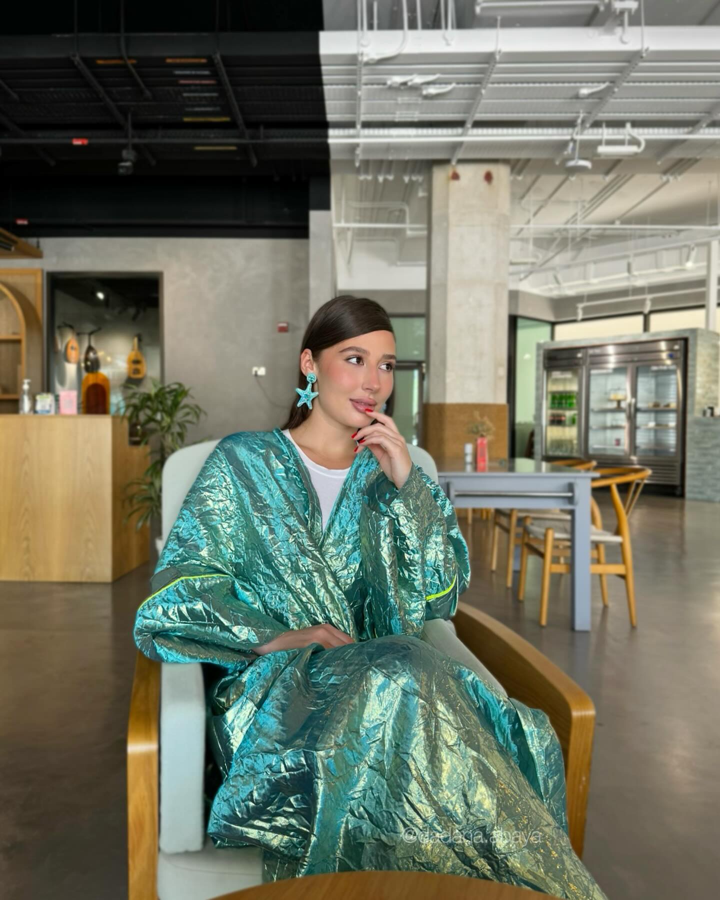 Mirror blue green abaya